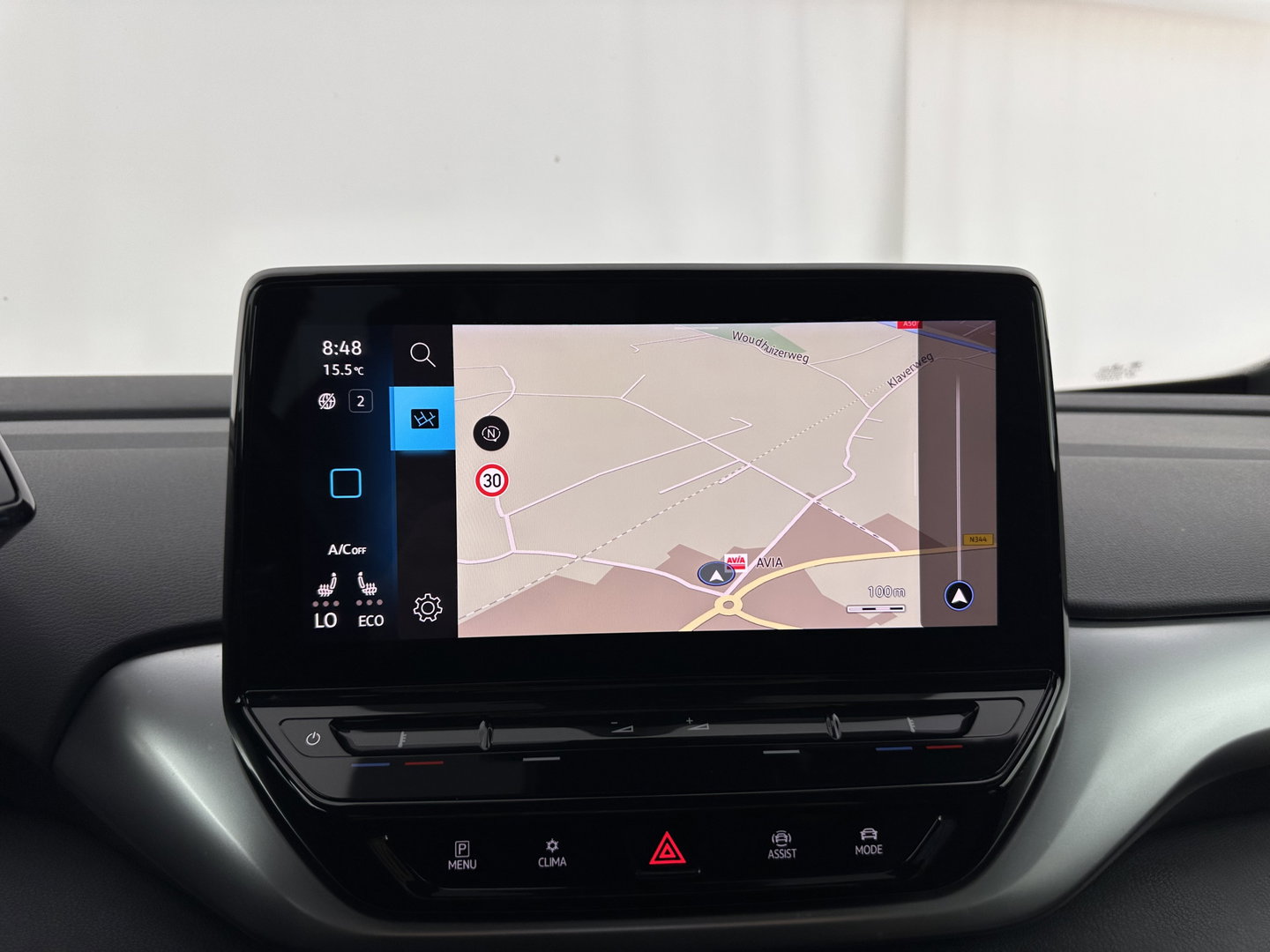 Volkswagen ID.4 Business 77 kWh [ 3-Fase-11kW ] {SOH-83%} (INCL.BTW) *LEATHER-FABRIC | ADAPTIVE-CRUISE | FULL-LED | HEATED-COMFORTSEATS | KEYLESS | CAMERA | DIGI-COCKPIT | DAB | NAVI-FULLMAP | PRIVACY-GLASS | ECC | PDC | TOWBAR | 19''ALU*