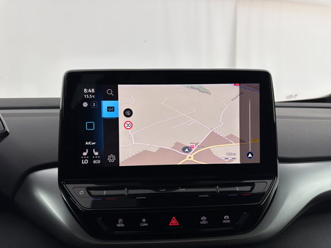 Volkswagen ID.4 Business 77 kWh [ 3-Fase-11kW ] {SOH-83%} (INCL.BTW) *LEATHER-FABRIC | ADAPTIVE-CRUISE | FULL-LED | HEATED-COMFORTSEATS | KEYLESS | CAMERA | DIGI-COCKPIT | DAB | NAVI-FULLMAP | PRIVACY-GLASS | ECC | PDC | TOWBAR | 19''ALU*