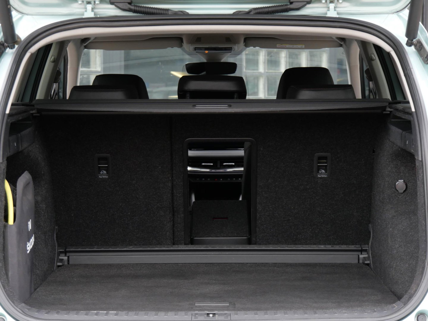 Škoda Enyaq iV 60/ LEER/ ASSISTENTIE PACK/ COMFORT PACK/ LICHT PACK/ 21INCH VELGEN/ SOH 92%