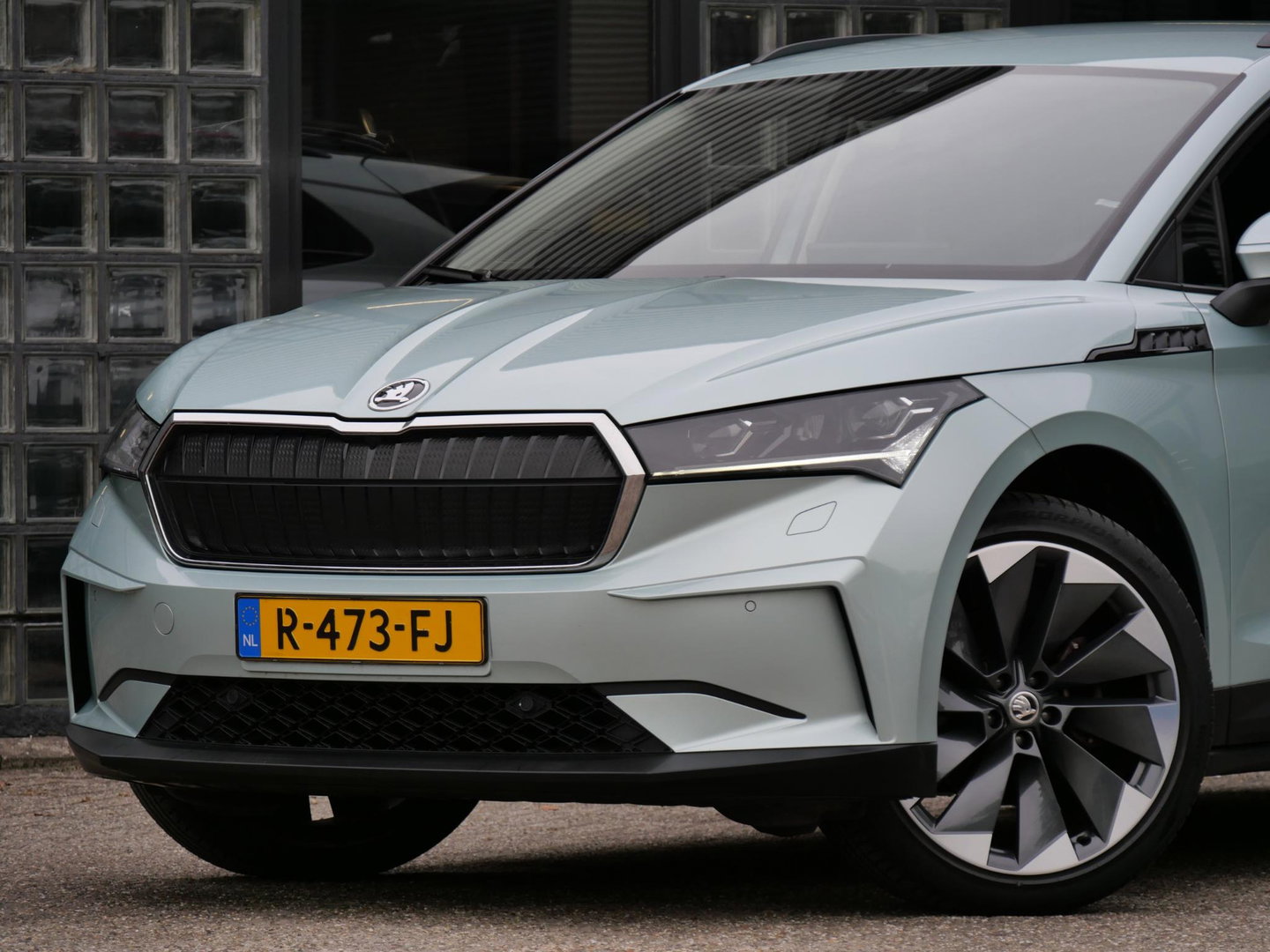Škoda Enyaq iV 60/ LEER/ ASSISTENTIE PACK/ COMFORT PACK/ LICHT PACK/ 21INCH VELGEN/ SOH 92%