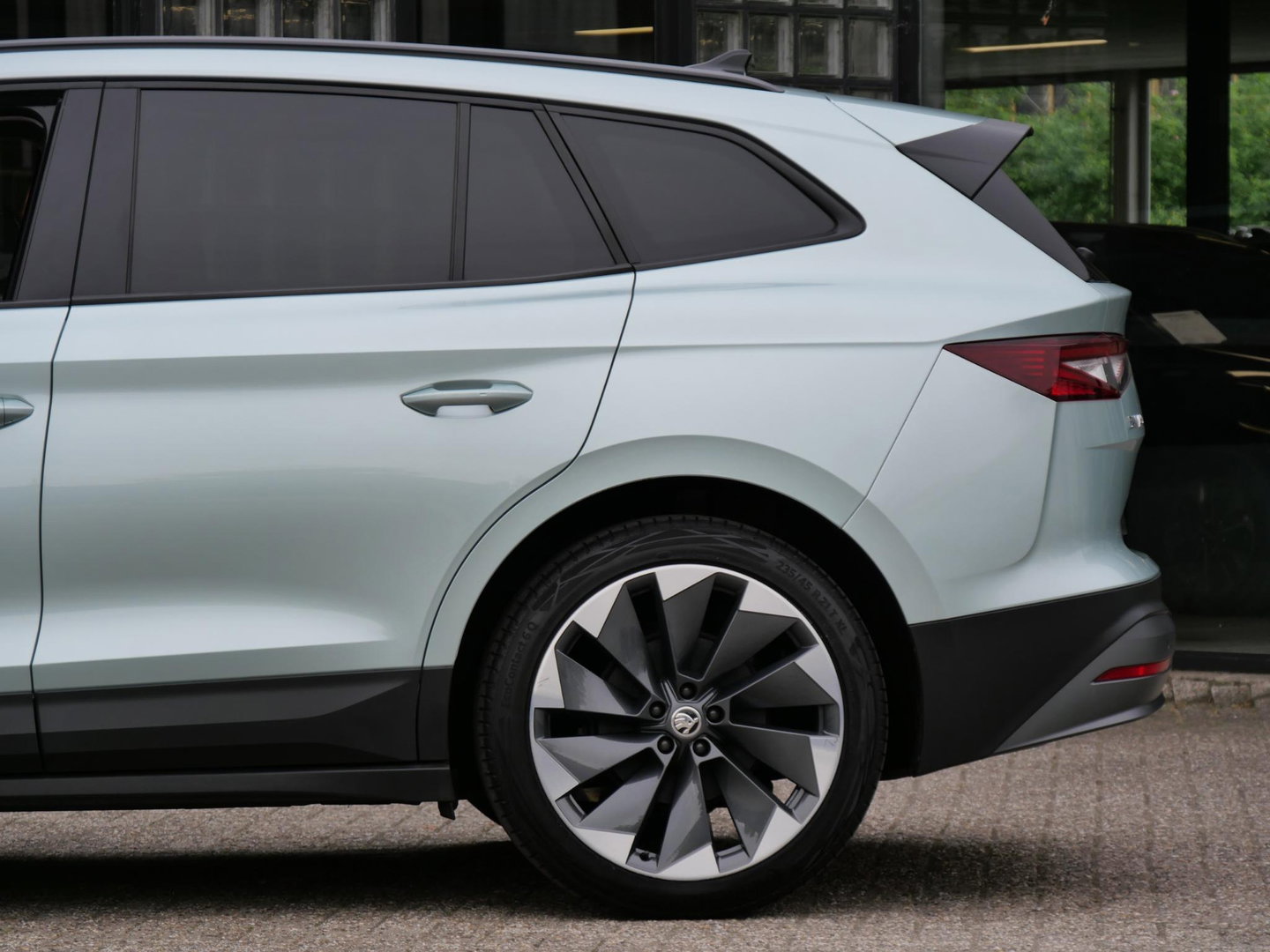 Škoda Enyaq iV 60/ LEER/ ASSISTENTIE PACK/ COMFORT PACK/ LICHT PACK/ 21INCH VELGEN/ SOH 92%