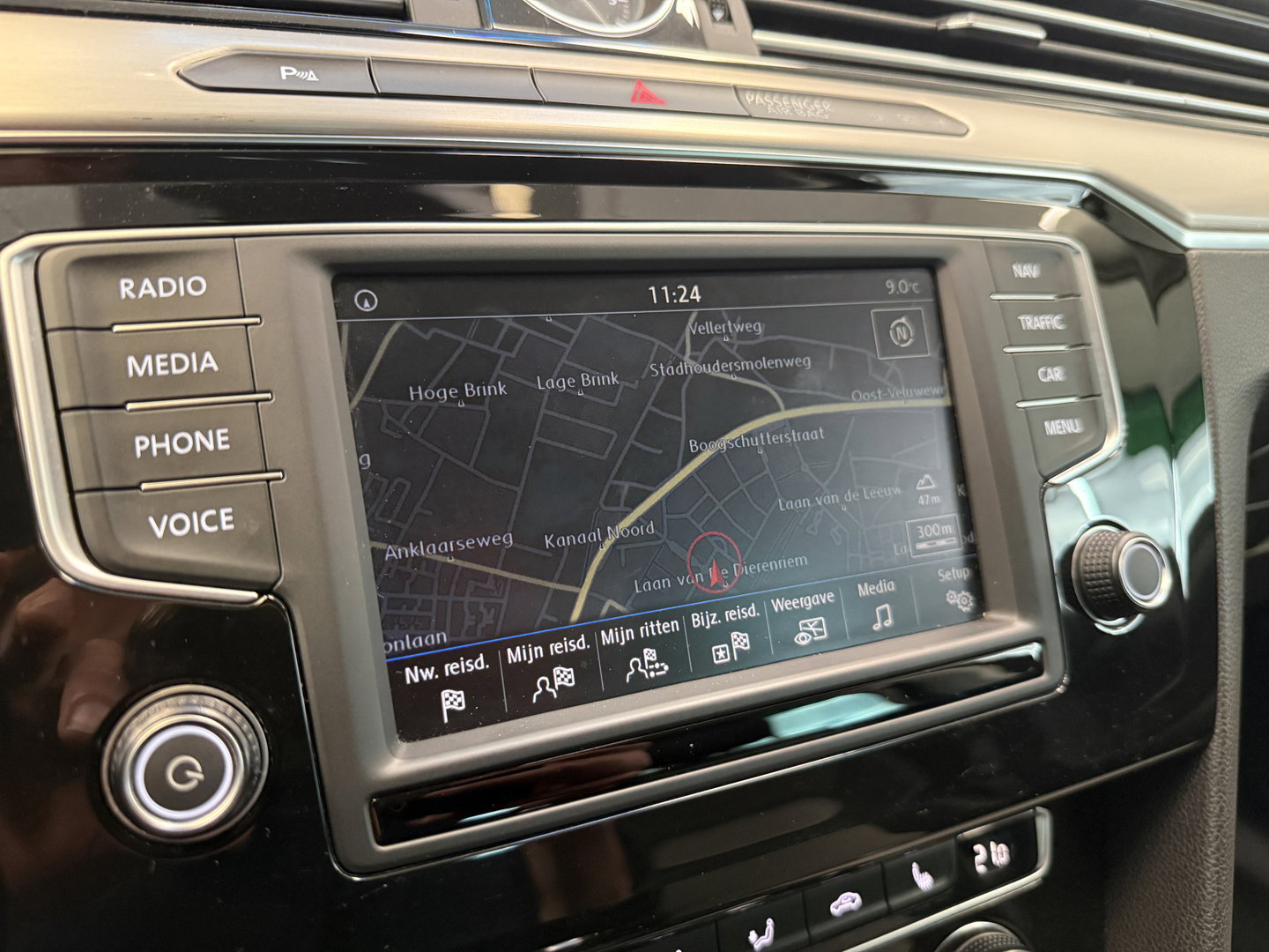 Volkswagen Passat Variant 1.4 TSI ACT Connected Series Plus Carplay Parkeerksensoren Navigatie 24 Maanden garantie* (Vraag naar de voorwaarden)
