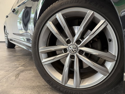 Volkswagen Passat Variant 1.4 TSI ACT Connected Series Plus Carplay Parkeerksensoren Navigatie 24 Maanden garantie* (Vraag naar de voorwaarden)