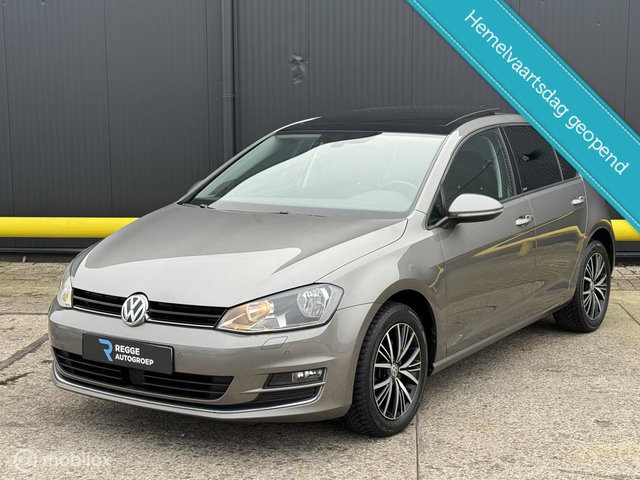 Volkswagen Golf - 1.6 TDI Highline PANORAMADAK | ACC | ECC |