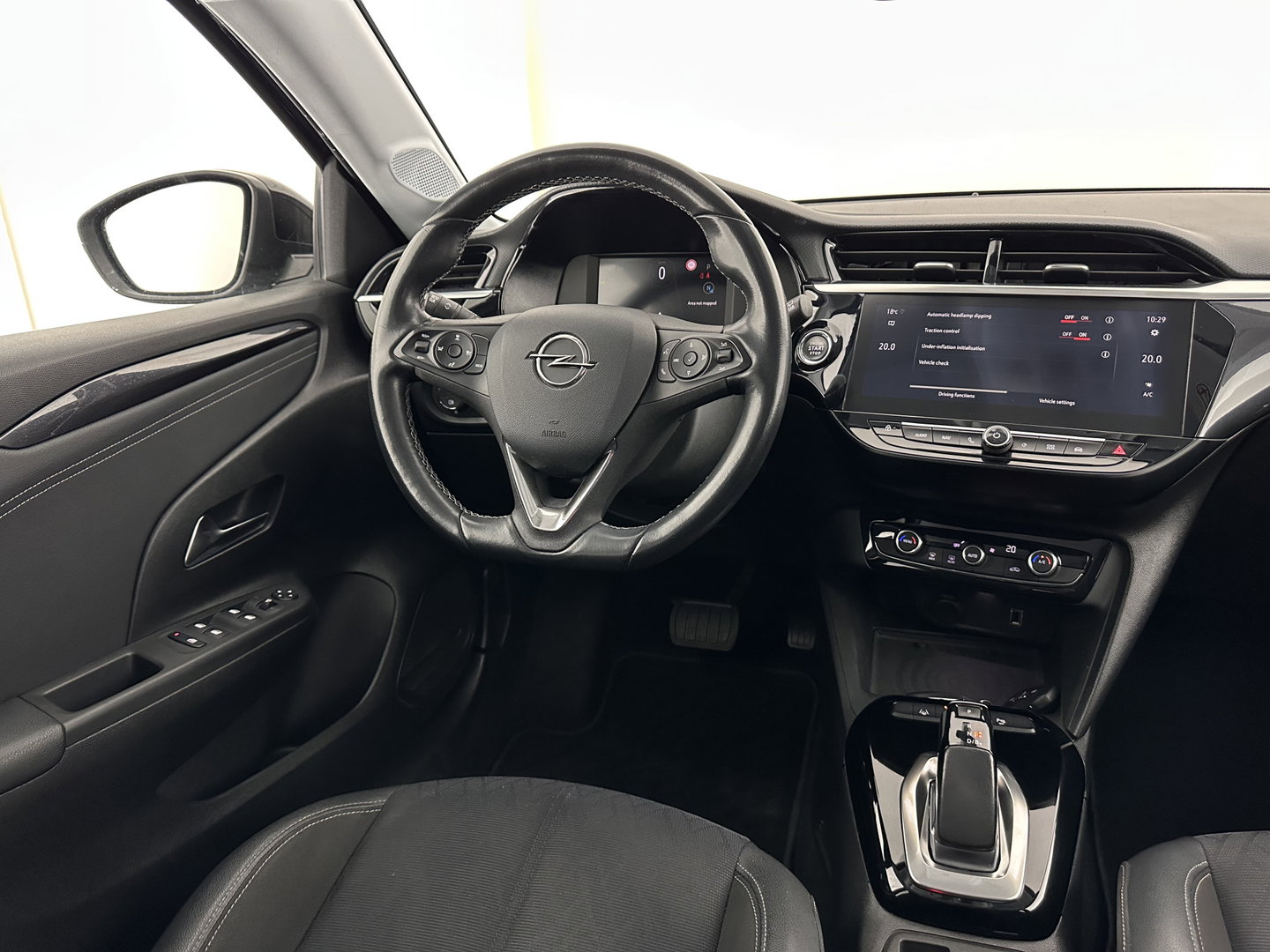 Opel CORSA-E Elegance 50 kWh [ 3-Fase ] (INCL-BTW) Aut. *FULL-LED | ADAPTIVE-CRUISE | DIGI-COCKPIT | LEATHER-MICROFIBRE | CARPLAY | CAMERA | ECC | KEYLESS | CRUISE | DAB | PRIVACY-GLASS | 16'' ALU*