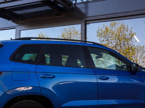 Škoda Karoq 1.5 TSI ACT Sportline Business 150PK DSG Adapt. Cruise Race Blue 22.000km!