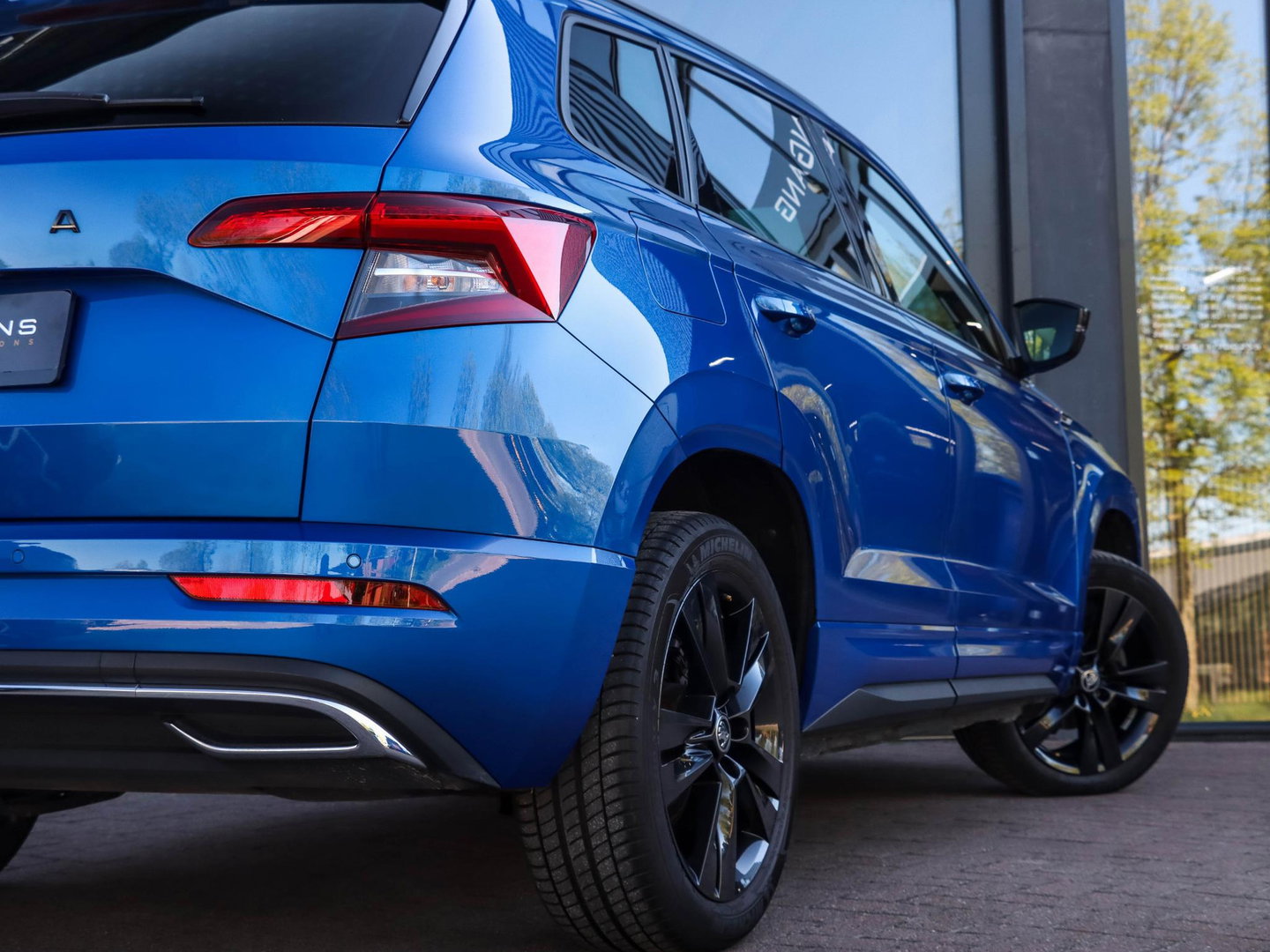 Škoda Karoq 1.5 TSI ACT Sportline Business 150PK DSG Adapt. Cruise Race Blue 22.000km!