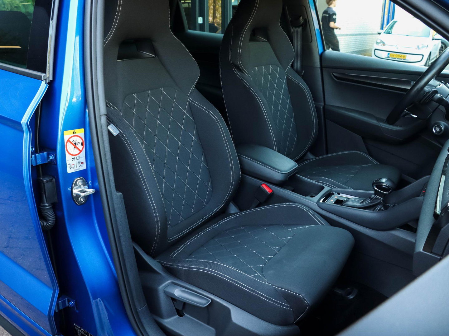 Škoda Karoq 1.5 TSI ACT Sportline Business 150PK DSG Adapt. Cruise Race Blue 22.000km!