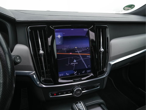 Volvo V90 2.0 D4 R-Design Aut. *PANO | HEAD-UP | LEATHER-MICROFIBRE | FULL-LED | TOPVIEW | BLINDSPOT | HEATED-SPORTSEATS | DIGI-COCKPIT | NAVI-FULLMAP | KEYLESS | ECC | PDC | CRUISE | TOWBAR | 18''ALU*