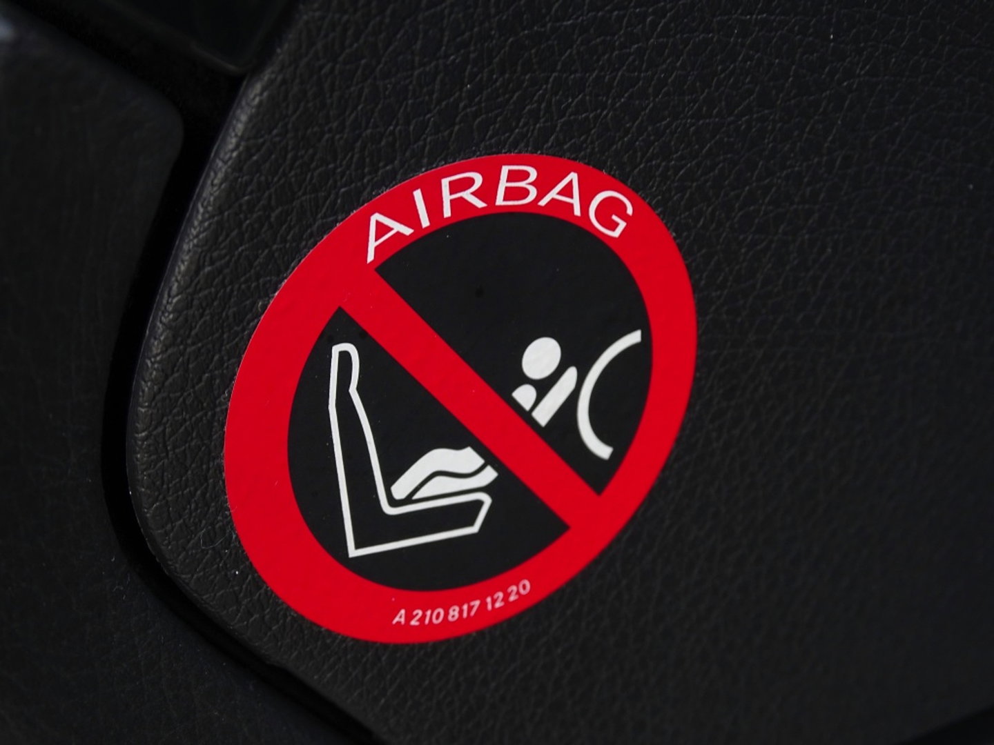 Mercedes-Benz E-Klasse 240 V6 Avantgarde / AMG / unieke conditie