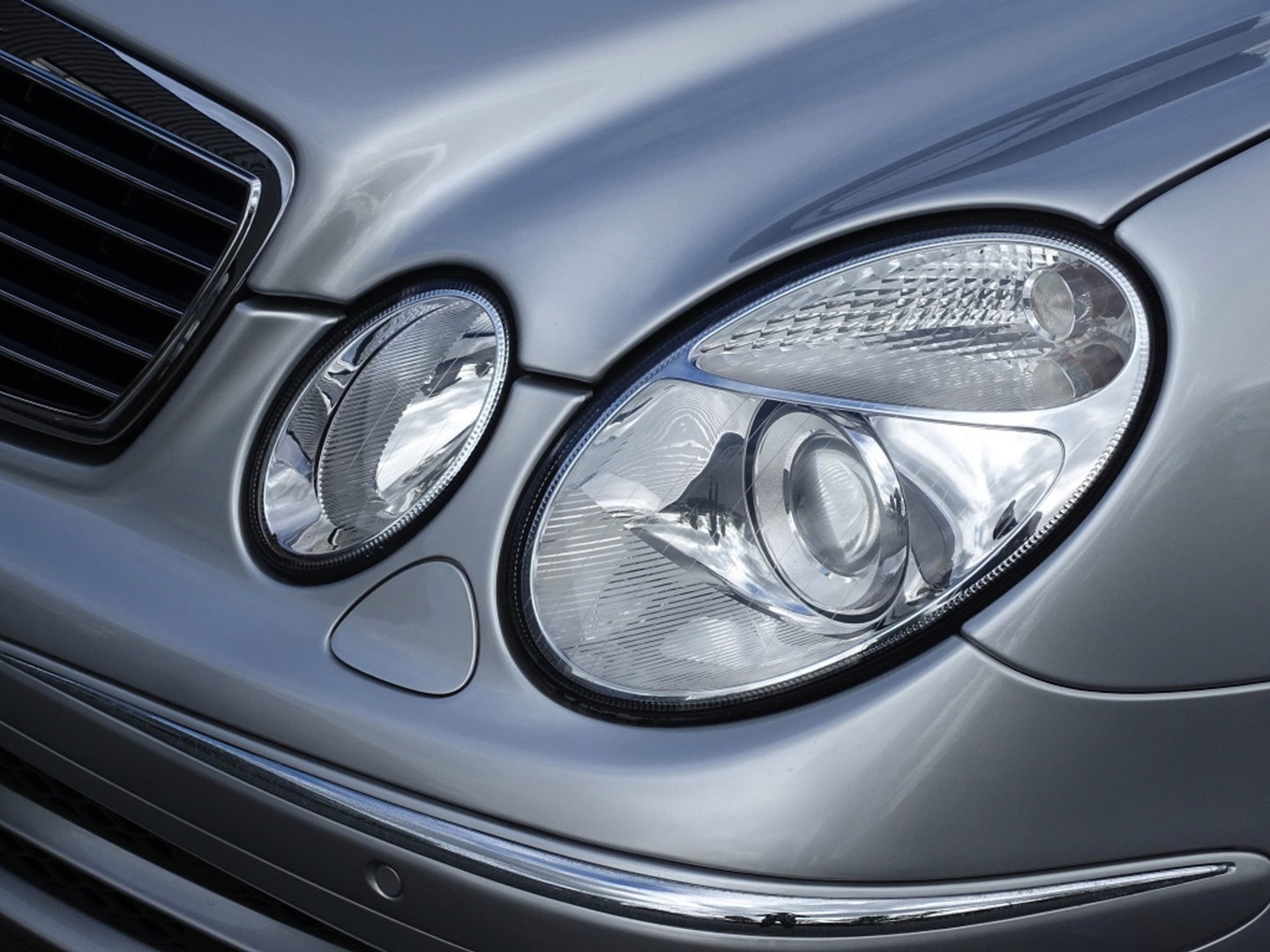 Mercedes-Benz E-Klasse 240 V6 Avantgarde / AMG / unieke conditie