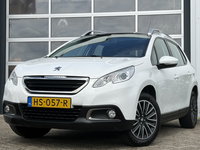 Peugeot 2008 - 1.2 PureTech Active 82pk | Automaat | Panoramadak | Airco | Bluetooth | Cruise control | Isofix bevestiging voor kinderzitjes | Navigatiesysteem full map | Trekhaak | Zeer nette auto!