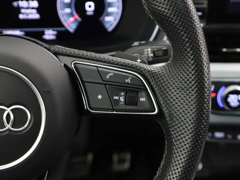 Audi A4 Avant 40 TFSI S-line Black Edition Pano Leer Memory B&O Sfeer NAP