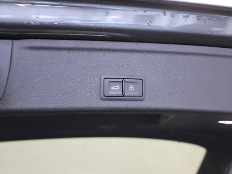 Audi A4 Avant 40 TFSI S-line Black Edition Pano Leer Memory B&O Sfeer NAP