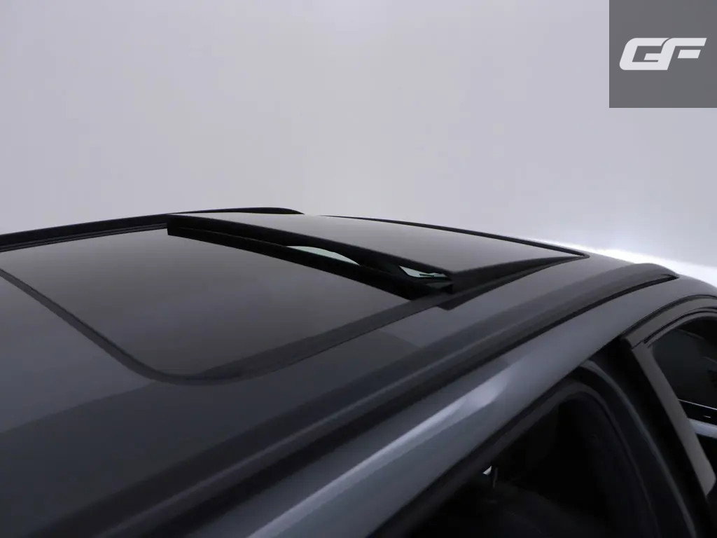 Audi A4 Avant 40 TFSI S-line Black Edition Pano Leer Memory B&O Sfeer NAP