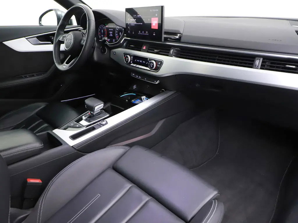 Audi A4 Avant 40 TFSI S-line Black Edition Pano Leer Memory B&O Sfeer NAP