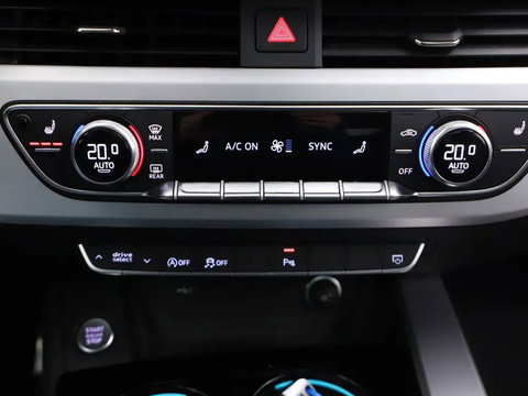 Audi A4 Avant 40 TFSI S-line Black Edition Pano Leer Memory B&O Sfeer NAP