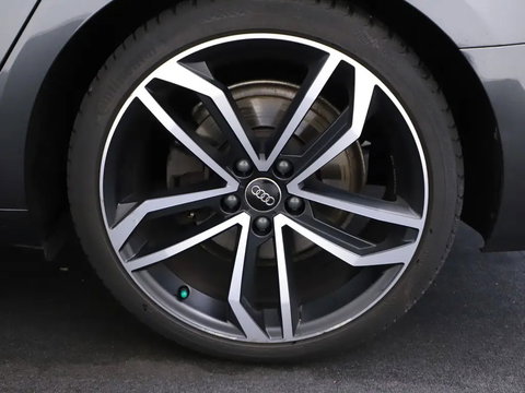 Audi A4 Avant 40 TFSI S-line Black Edition Pano Leer Memory B&O Sfeer NAP