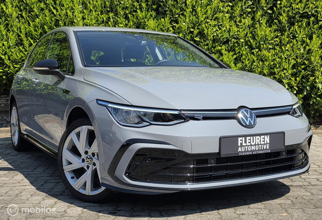 Volkswagen Golf - 1.0 eTSI R-Line DSG|Carplay|Android|Clima|ACC