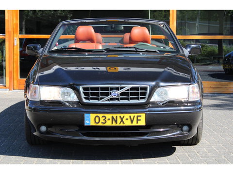 Volvo C70 Convertible 2.4 T Automaat Prestige | Nederlandse auto | Dealer onderhouden | Zeer goede staat | Trekhaak 1600 kg