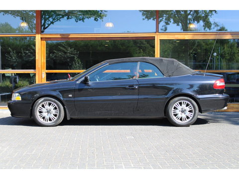 Volvo C70 Convertible 2.4 T Automaat Prestige | Nederlandse auto | Dealer onderhouden | Zeer goede staat | Trekhaak 1600 kg