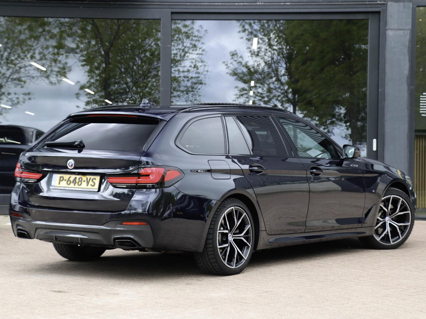 BMW 5 Serie Touring 530e M Sport Panodak ACC Co-Pilot Pack Laser SoH 93%