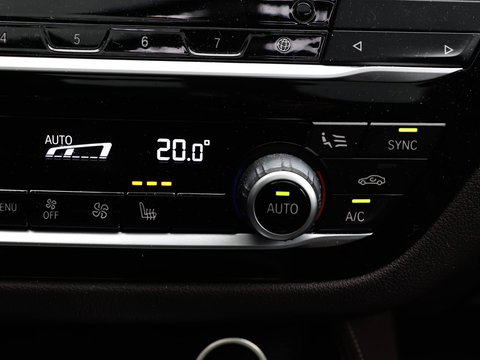 BMW 5 Serie Touring 530e M Sport Panodak ACC Co-Pilot Pack Laser SoH 93%