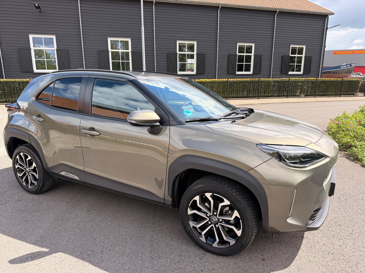 Toyota Yaris Cross 1.5 Hybrid Dynamic | Navigatie | Apple CarPlay/Android auto | Achteruitrijcamera