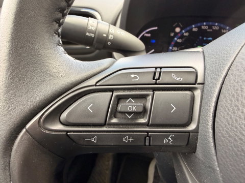 Toyota Yaris Cross 1.5 Hybrid Dynamic | Navigatie | Apple CarPlay/Android auto | Achteruitrijcamera