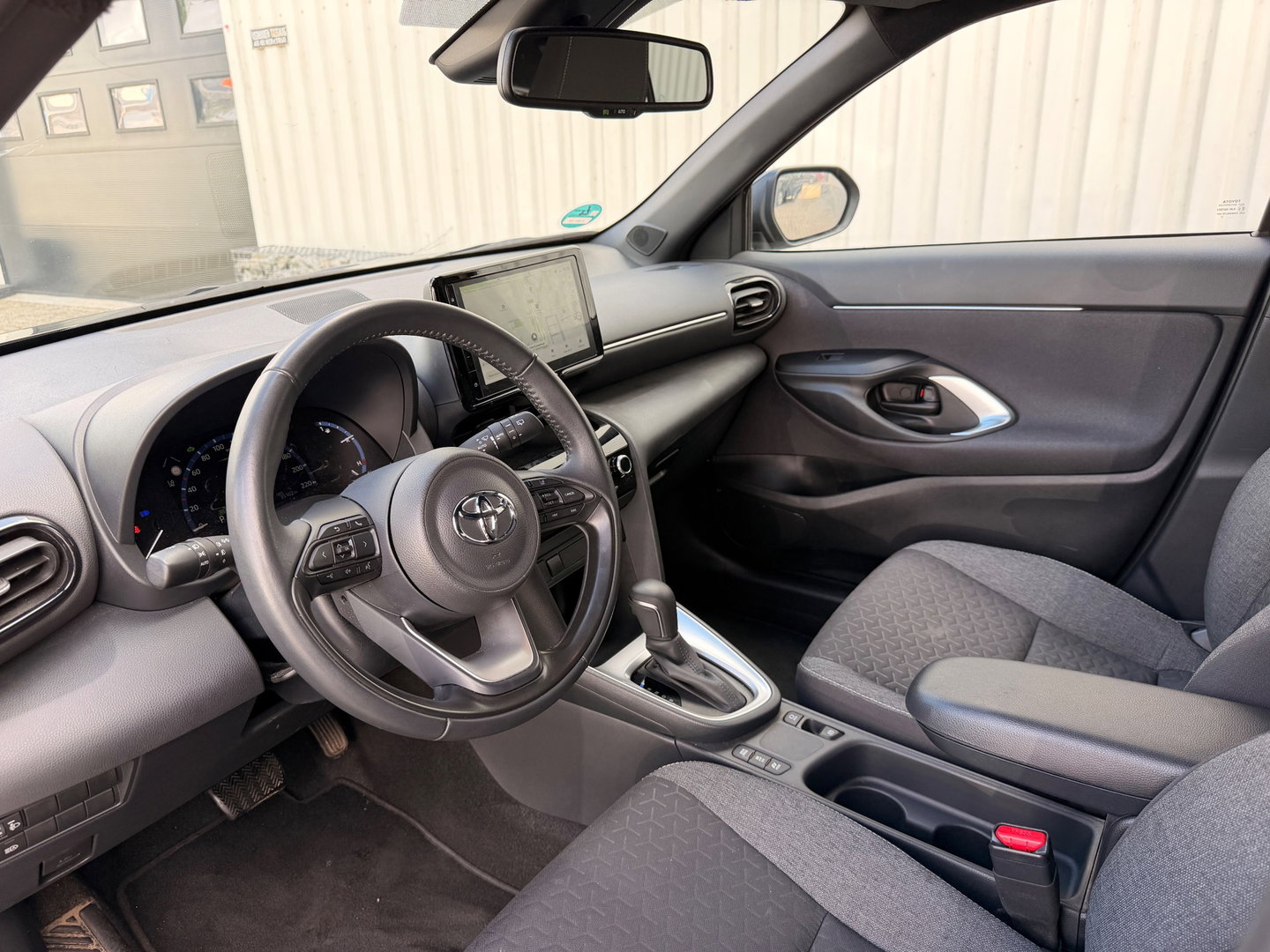 Toyota Yaris Cross 1.5 Hybrid Dynamic | Navigatie | Apple CarPlay/Android auto | Achteruitrijcamera