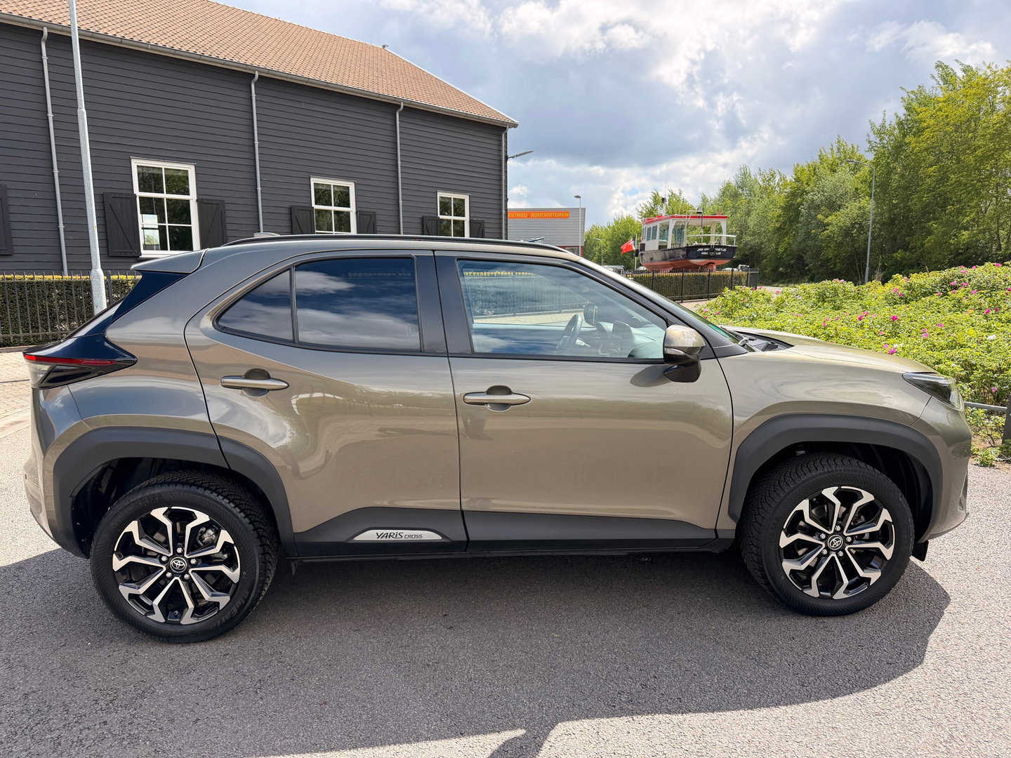 Toyota Yaris Cross 1.5 Hybrid Dynamic | Navigatie | Apple CarPlay/Android auto | Achteruitrijcamera