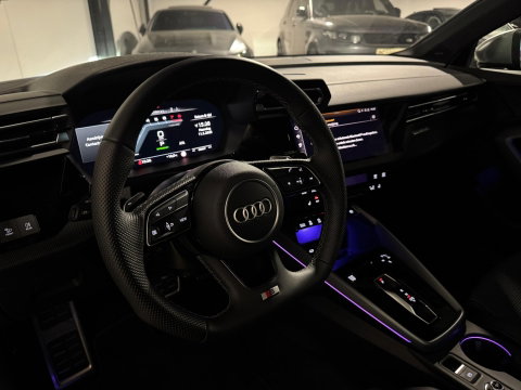 Audi S3 Sportback 2.0 TFSI S3 quattro PANO KEYLESS CARPLAY