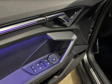 Audi S3 Sportback 2.0 TFSI S3 quattro PANO KEYLESS CARPLAY