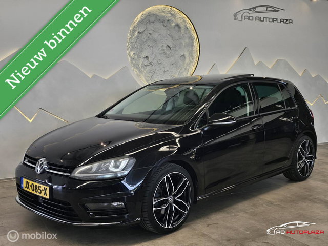 Volkswagen Golf - 1.4 TSI ACT R-line Panorama/Leder/Camera/ACC