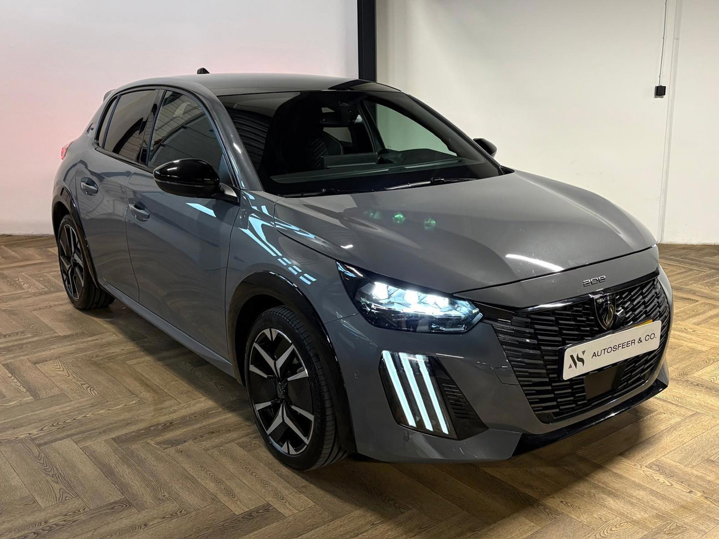 Peugeot 208 1.2 Hybrid 110 e-DCS6 GT 360 CAM BLINDSPOT CARPLAY