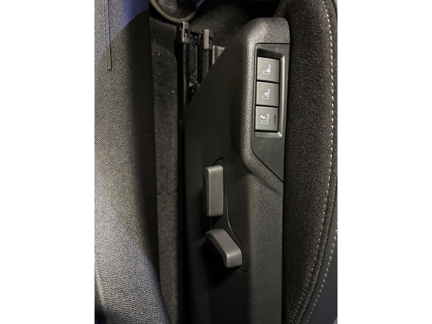Peugeot 208 1.2 Hybrid 110 e-DCS6 GT 360 CAM BLINDSPOT CARPLAY