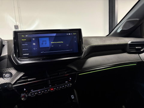 Peugeot 208 1.2 Hybrid 110 e-DCS6 GT 360 CAM BLINDSPOT CARPLAY