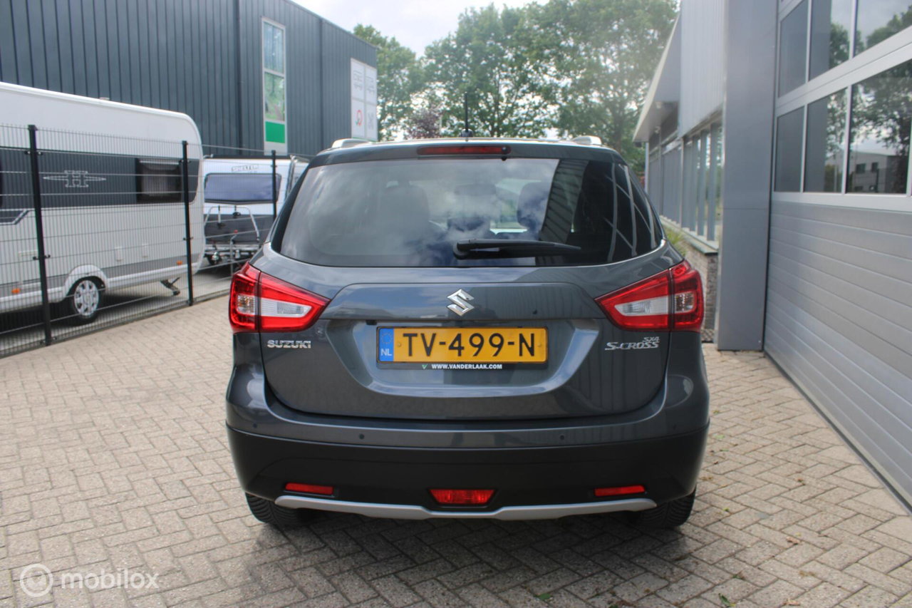 Suzuki S-Cross