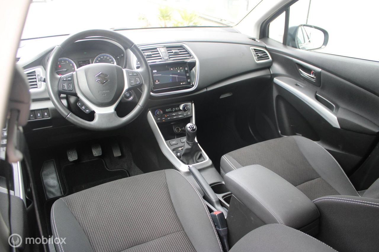 Suzuki S-Cross
