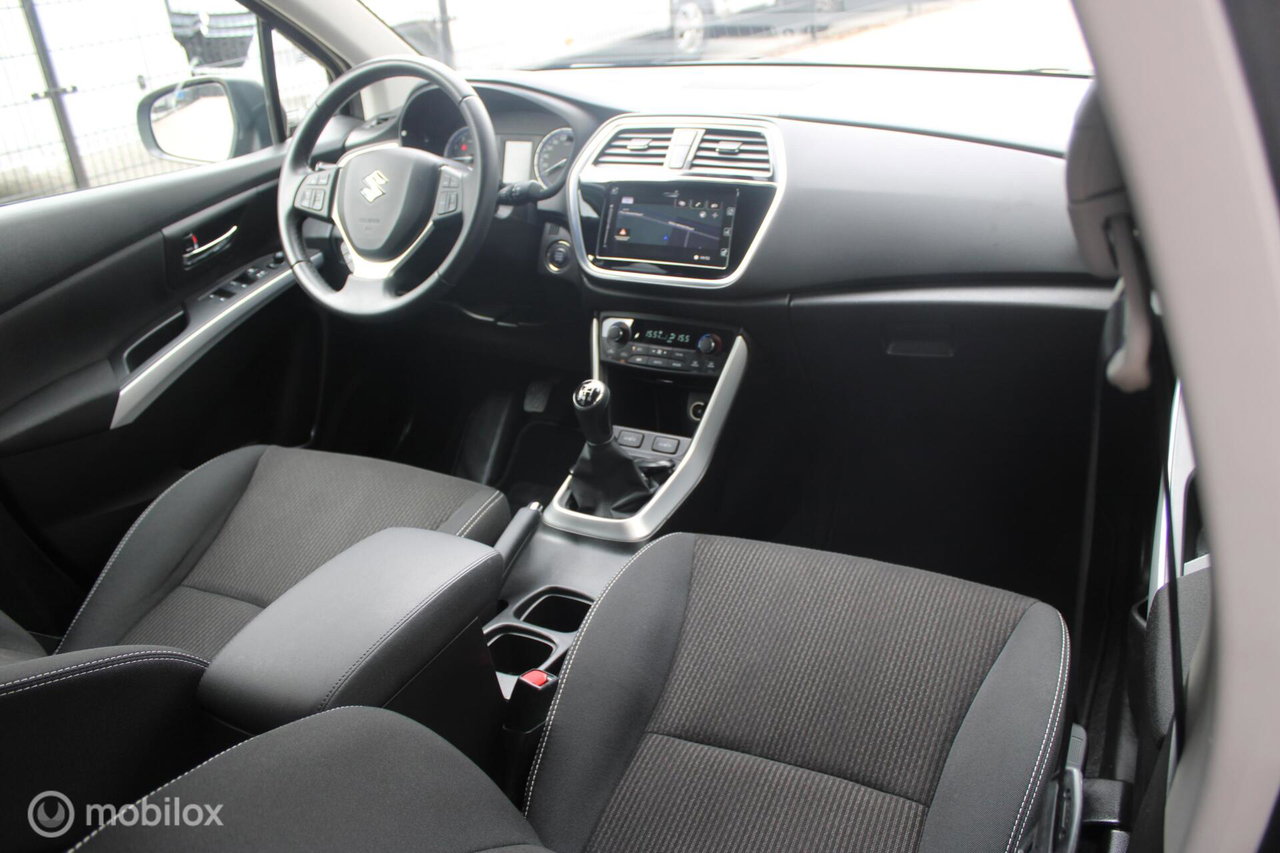 Suzuki S-Cross