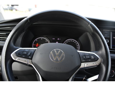 Volkswagen Transporter 2.0 TDI L2H1 30 Highline Black Edition Adaptieve Cruise, Camera, Carplay, 150pk, Trekhaak, Stoelverwarming, LED, Automaat, Standkachel, Sensoren, Uniek!