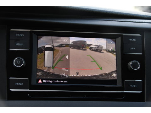 Volkswagen Transporter 2.0 TDI L2H1 30 Highline Adaptieve Cruise, Camera, Carplay, 150pk, Trekhaak, Stoelverwarming, LED, Automaat, Standkachel, Sensoren, Uniek!