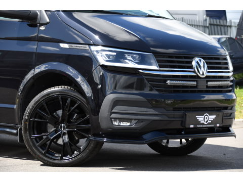Volkswagen Transporter 2.0 TDI L2H1 30 Highline Adaptieve Cruise, Camera, Carplay, 150pk, Trekhaak, Stoelverwarming, LED, Automaat, Standkachel, Sensoren, Uniek!