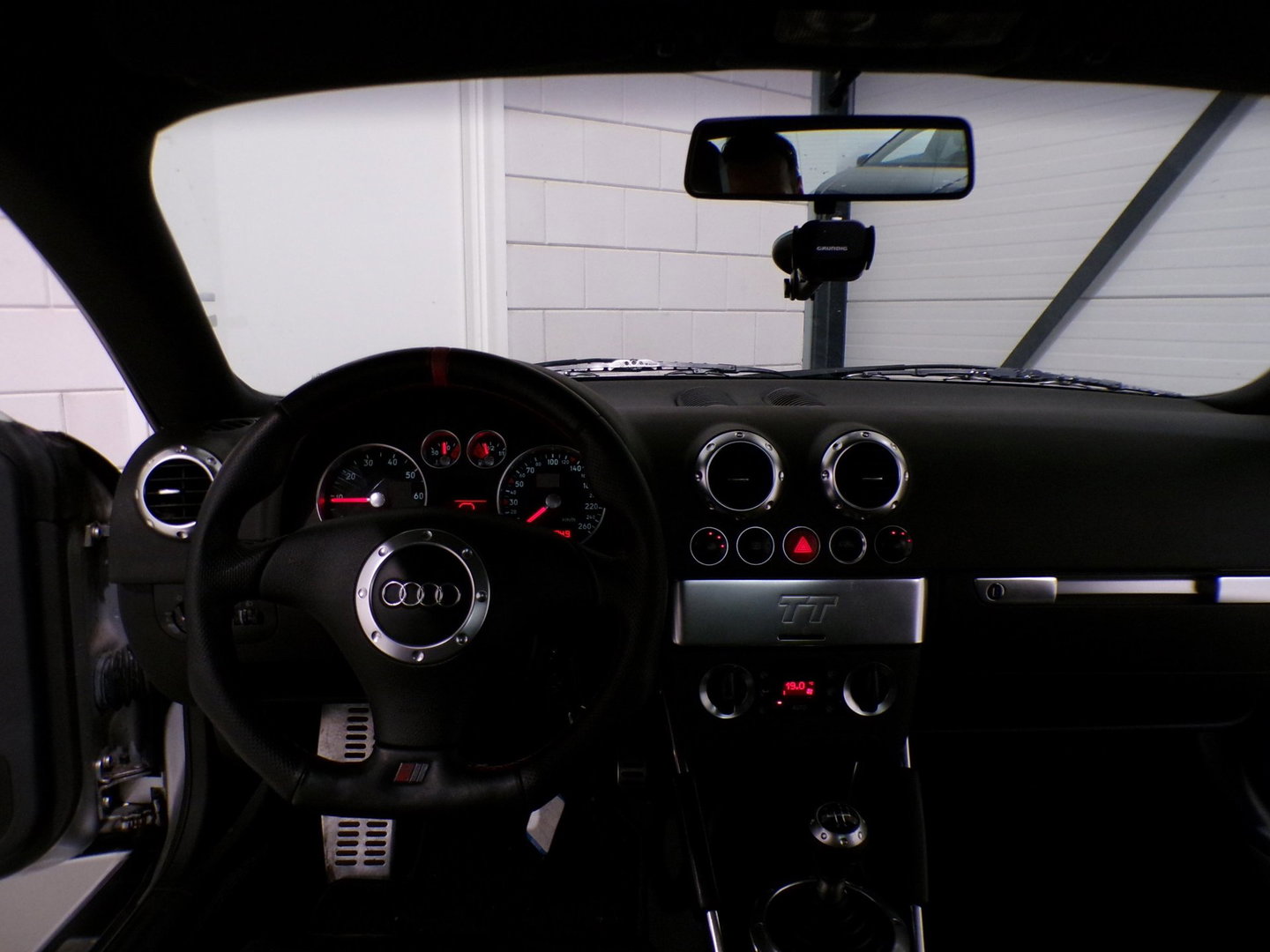 Audi TT 1.8 5V Turbo 180PK "Origineel NL!" Leer Stoelverwarming 17"BBS Bluetooth Schroefset Youngtimer "Zeer nette auto!"