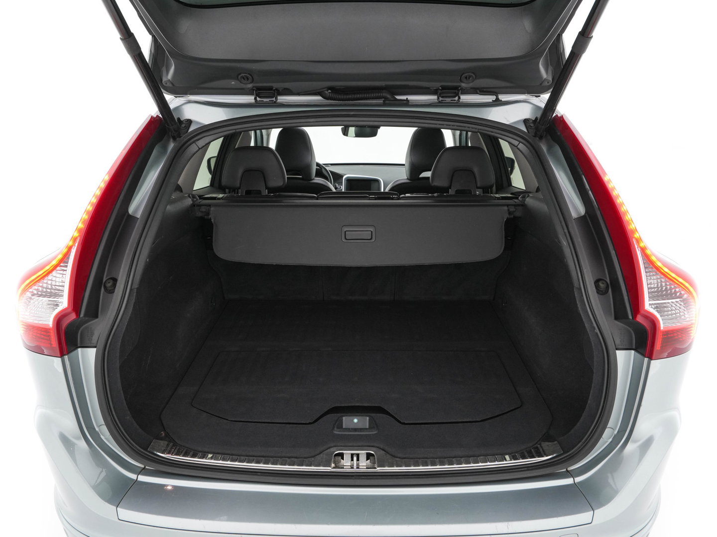 Volvo XC60 2.0 D4 FWD Polar+ Aut. *PANO | LEATHER | XENON | ADAPTIVE-CRUISE | MEMORY-PACK | BLINDSPOT | HEATED-COMFORTSEATS | NAVI-FULLMAP | CAMERA | PRIVACYGLASS | ECC | TOWBAR | PDC | LANE-ASSIST | 17''ALU*