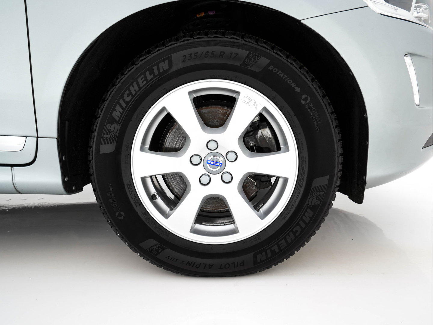 Volvo XC60 2.0 D4 FWD Polar+ Aut. *PANO | LEATHER | XENON | ADAPTIVE-CRUISE | MEMORY-PACK | BLINDSPOT | HEATED-COMFORTSEATS | NAVI-FULLMAP | CAMERA | PRIVACYGLASS | ECC | TOWBAR | PDC | LANE-ASSIST | 17''ALU*