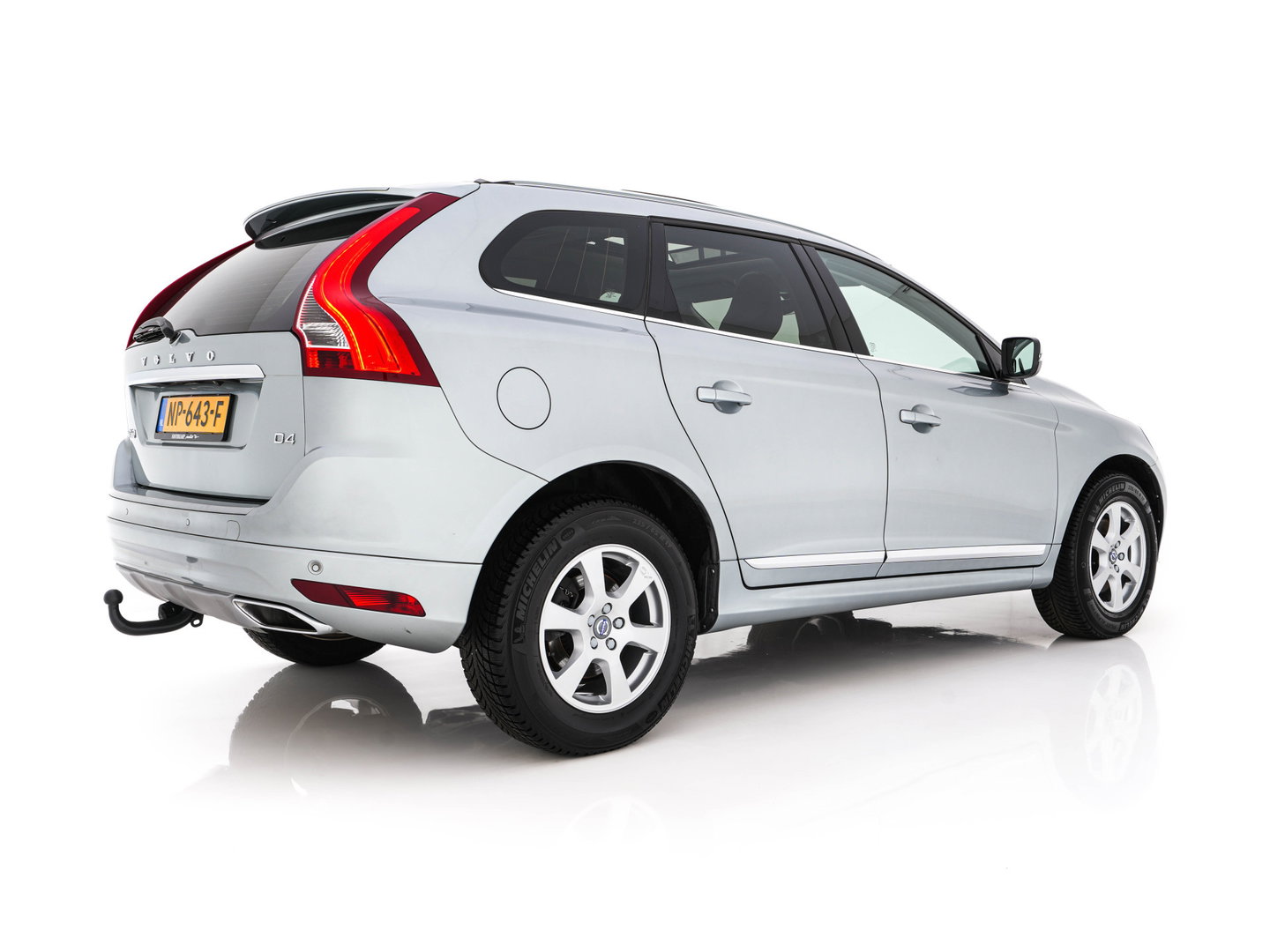 Volvo XC60 2.0 D4 FWD Polar+ Aut. *PANO | LEATHER | XENON | ADAPTIVE-CRUISE | MEMORY-PACK | BLINDSPOT | HEATED-COMFORTSEATS | NAVI-FULLMAP | CAMERA | PRIVACYGLASS | ECC | TOWBAR | PDC | LANE-ASSIST | 17''ALU*
