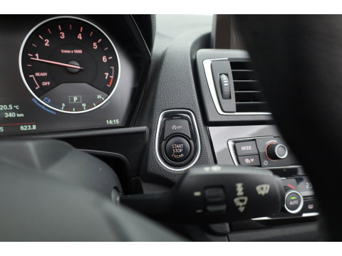 BMW 2 Serie Cabrio 220i | Cruise Control | Bluetooth | PDC | Stoelverwarming | Navi | Leder