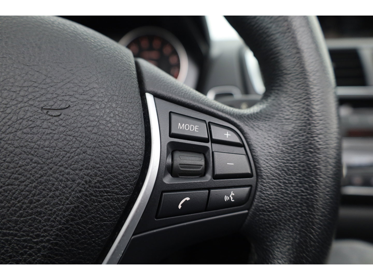 BMW 2 Serie Cabrio 220i | Cruise Control | Bluetooth | PDC | Stoelverwarming | Navi | Leder