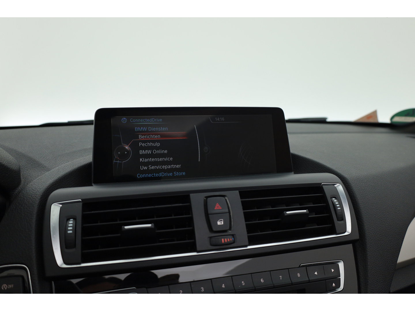 BMW 2 Serie Cabrio 220i | Cruise Control | Bluetooth | PDC | Stoelverwarming | Navi | Leder